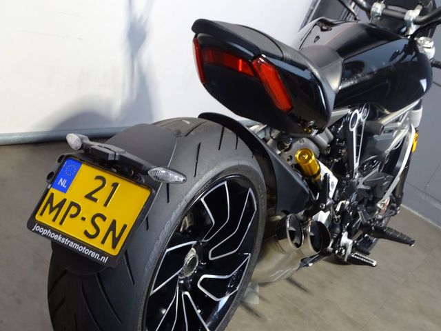 ducati - xdiavel-s