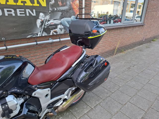 moto-guzzi - norge-1200-gt-gtl