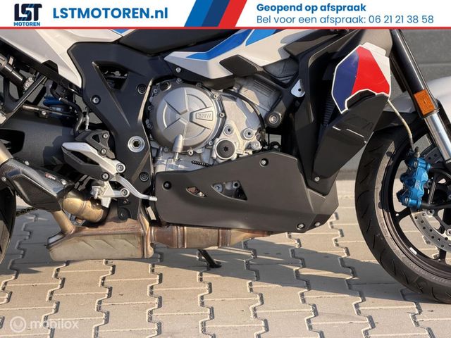 bmw - m-1000-xr
