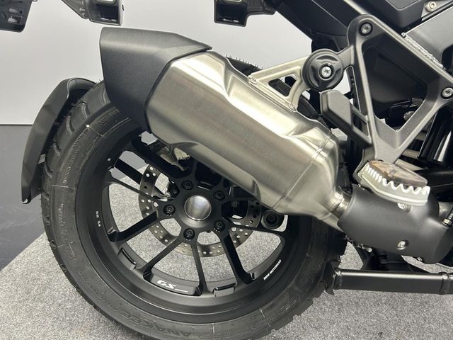 bmw - r-1300-gs-adventure