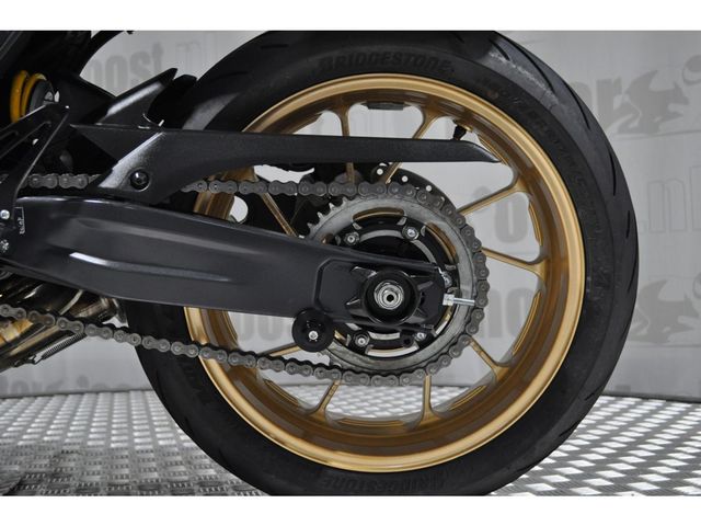 yamaha - r7