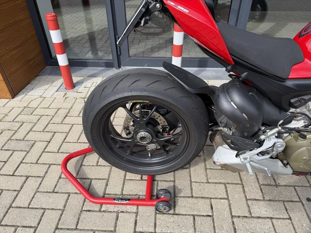 ducati - streetfighter-v4s