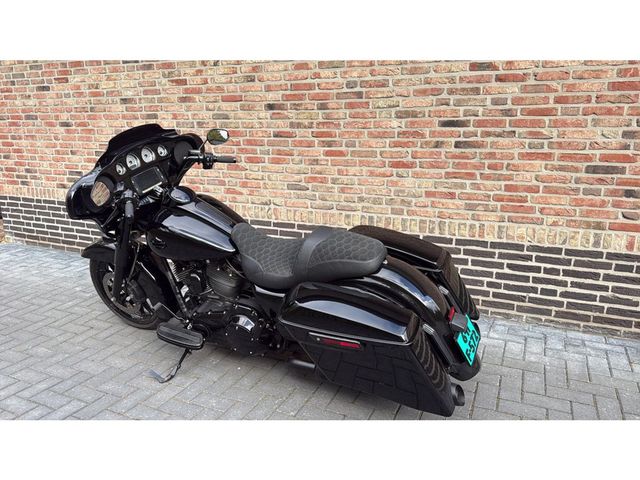 harley-davidson - cvo-street-glide
