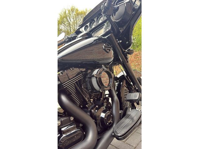 harley-davidson - cvo-street-glide