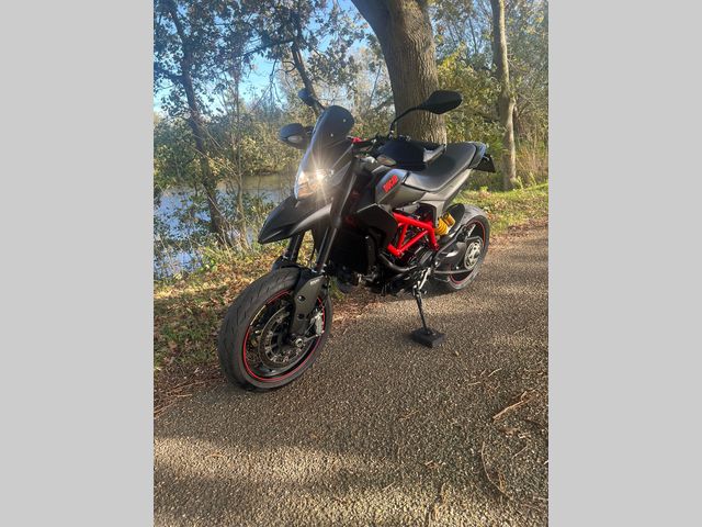 ducati - hypermotard-821