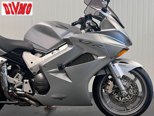 honda - vfr-800-fi-vtec-abs