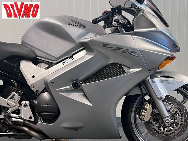 honda - vfr-800-fi-vtec-abs