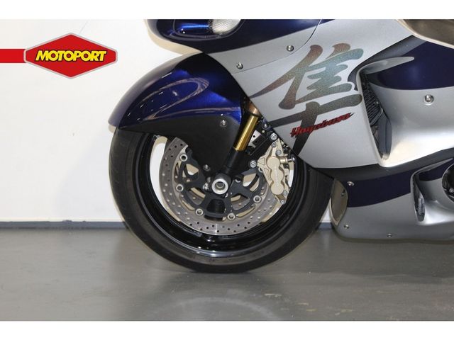 suzuki - gsx-r-1300-hayabusa
