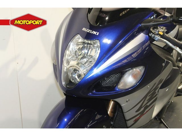 suzuki - gsx-r-1300-hayabusa