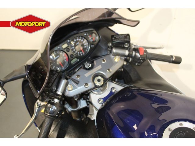 suzuki - gsx-r-1300-hayabusa
