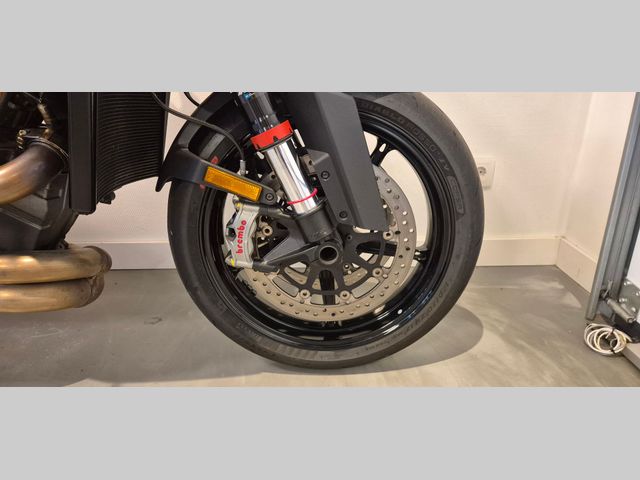 ktm - 1290-super-duke-r