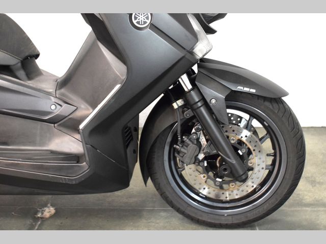 yamaha - x-max-400-momodesign