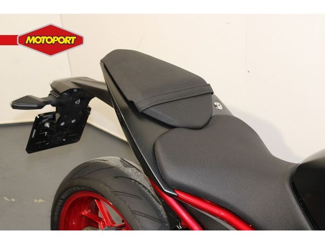 suzuki - gsx-8s