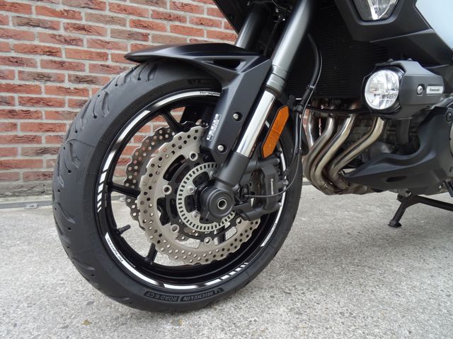 kawasaki - versys-1000-se-grand-tourer