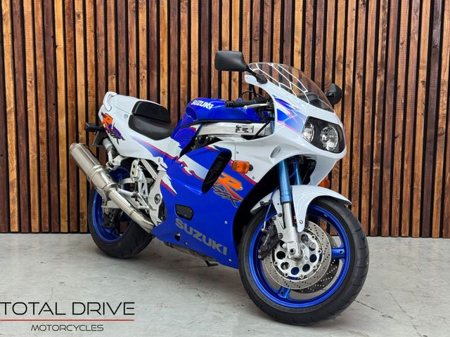 suzuki - gsx-r-750-w