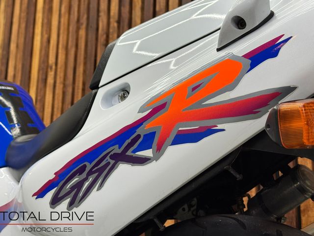 suzuki - gsx-r-750-w