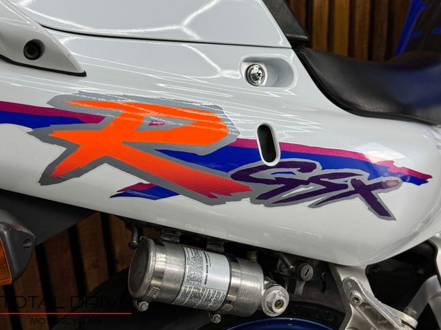 suzuki - gsx-r-750-w