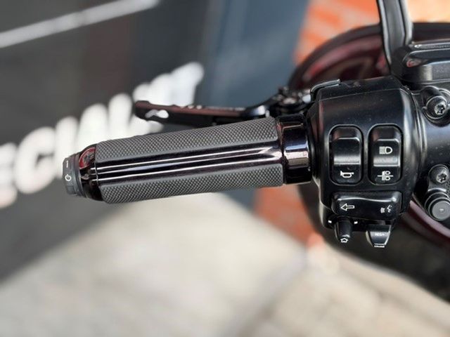 harley-davidson - street-glide-cvo-flhxse
