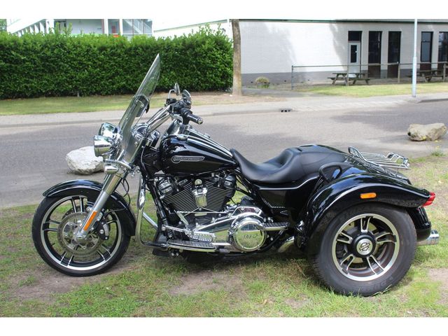 harley-davidson - freewheeler