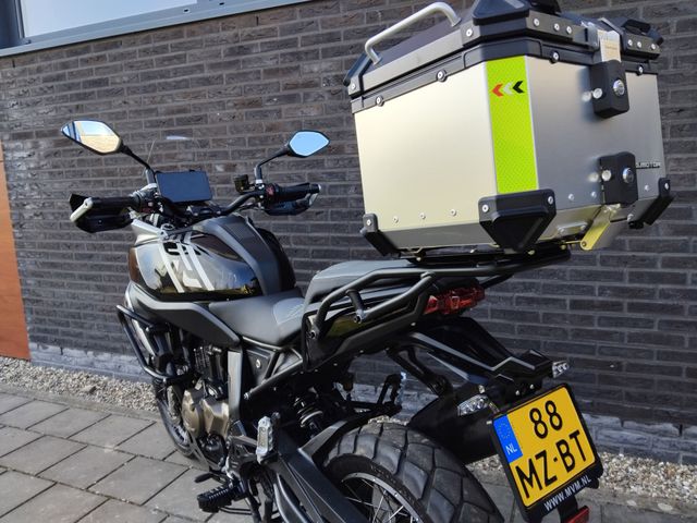 QJMOTOR - srt-600-sx-touring