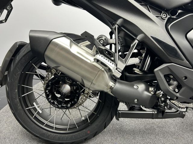 bmw - r-1300-gs