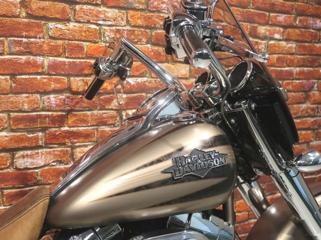 harley-davidson - convertible-cvo-flstse-softail