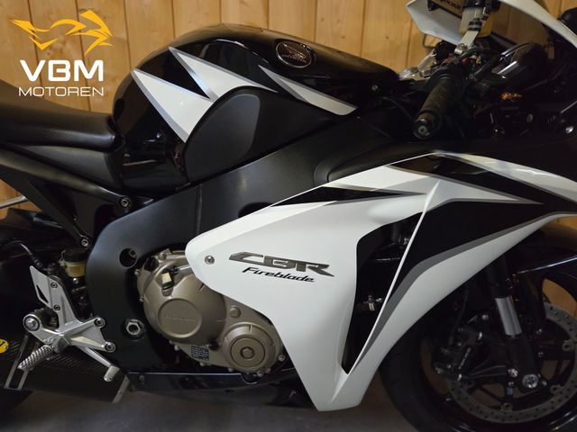 honda - cbr-1000-rr-fireblade