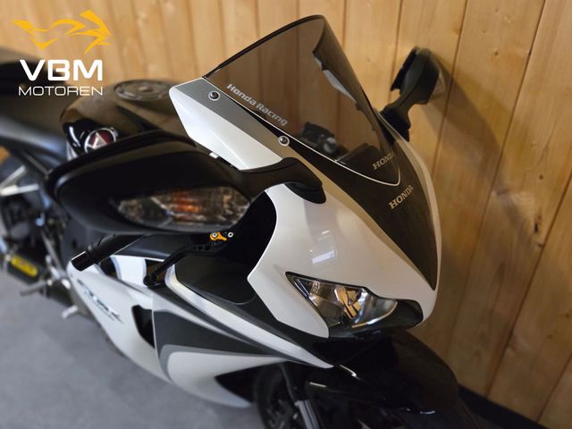 honda - cbr-1000-rr-fireblade