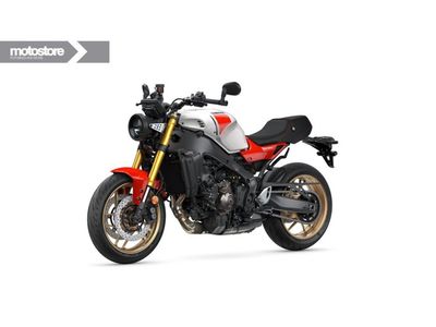 YAMAHA XSR 900 ABS – foto 3