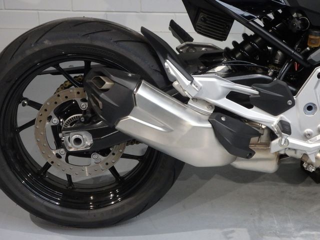 bmw - f-900-r