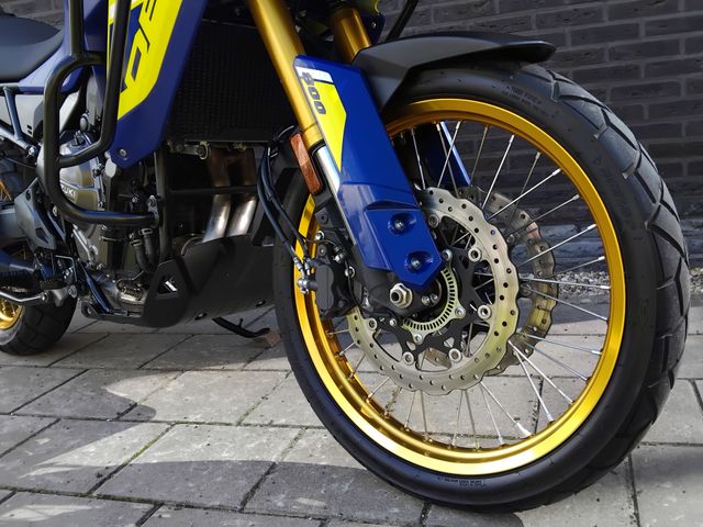 suzuki - v-strom-800-de