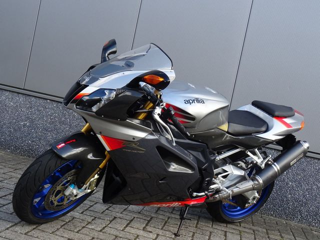aprilia - rsv-1000-r-factory