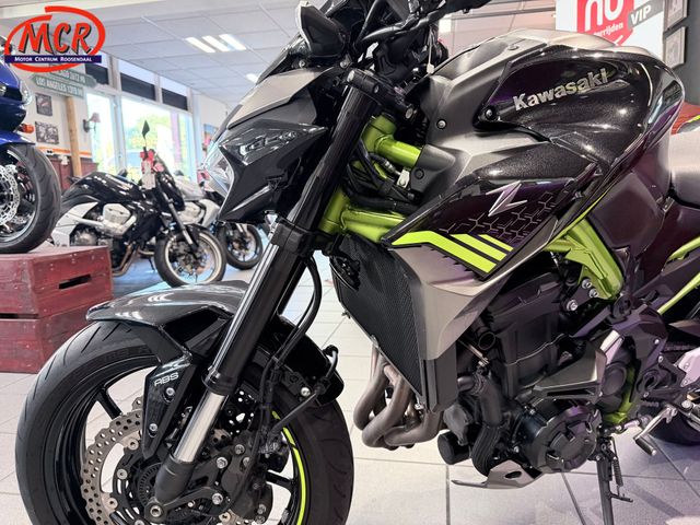 kawasaki - z900