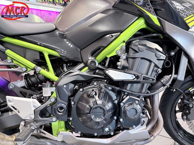 kawasaki - z900