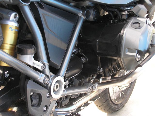 bmw - r-1200-gs-adventure-triple-black