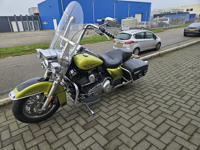 harley-davidson - road-king-classic-flhrc