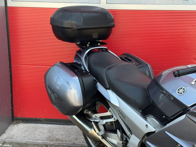 yamaha - fjr-1300