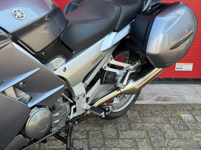 yamaha - fjr-1300
