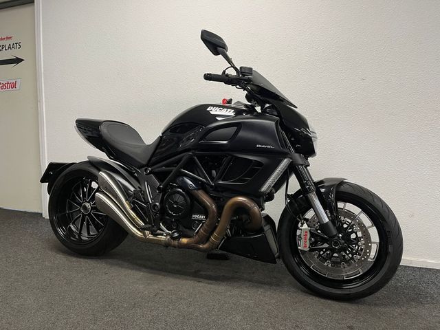 ducati - diavel