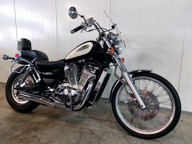 suzuki - vs-800-intruder