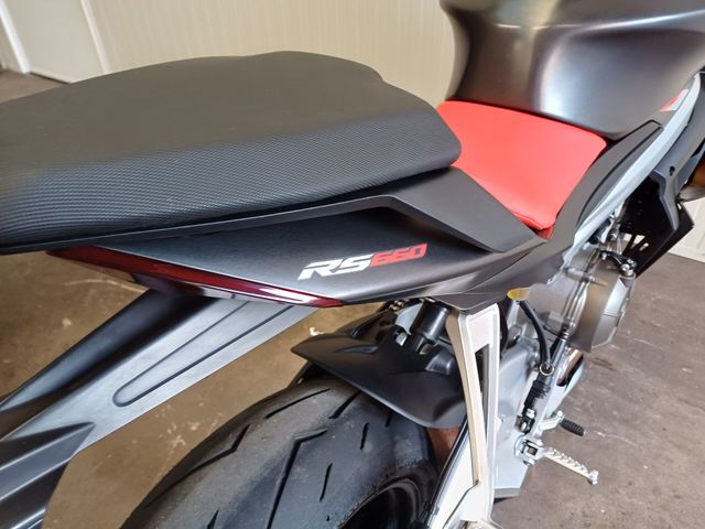 aprilia - rs-660