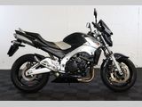 SUZUKI GSR 600