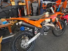 KTM 300 EXC 2026 nieuw – foto 3 van 5