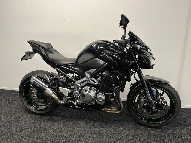 kawasaki - z900