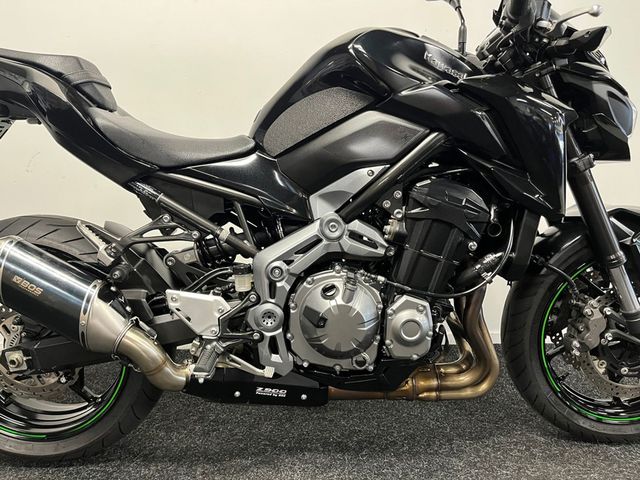 kawasaki - z900