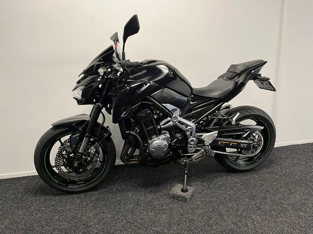 kawasaki - z900