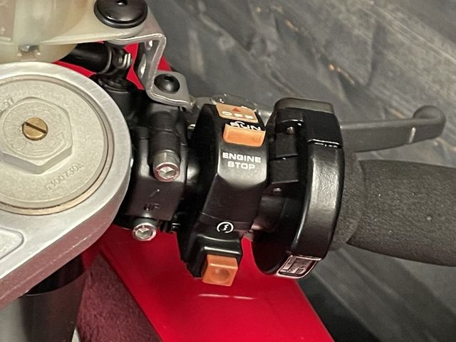 moto-guzzi - 1000-daytona