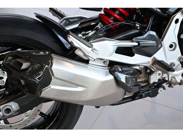 bmw - f-900-r