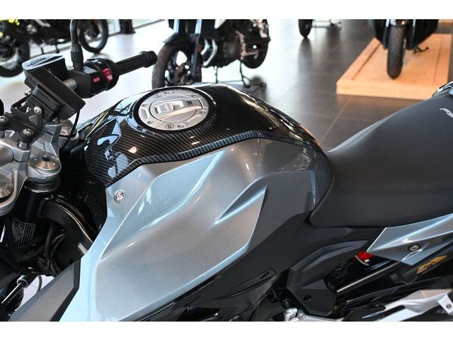bmw - f-900-r