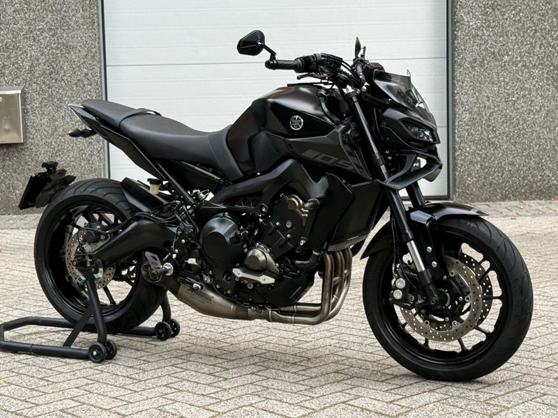Yamaha MT09 Techblack Akrapovic Titanium Bomvol Opties 2020 2020 occasion